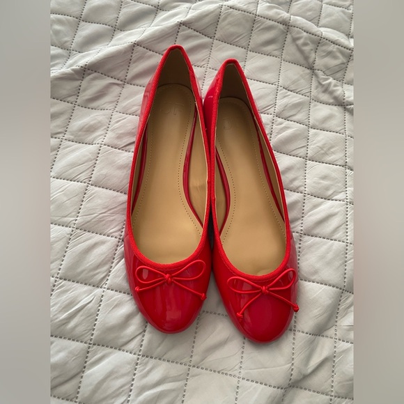 Cute JustFab red heeled pumps new with box - Picture 5 of 7